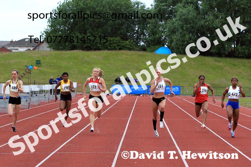 Senior womens 100 metres, 2022 Northern Senior and Under-20 Champs., Wavertree Athletics Centre, Liverpool. Photo: David T. Hewitson/Sports for All Pics